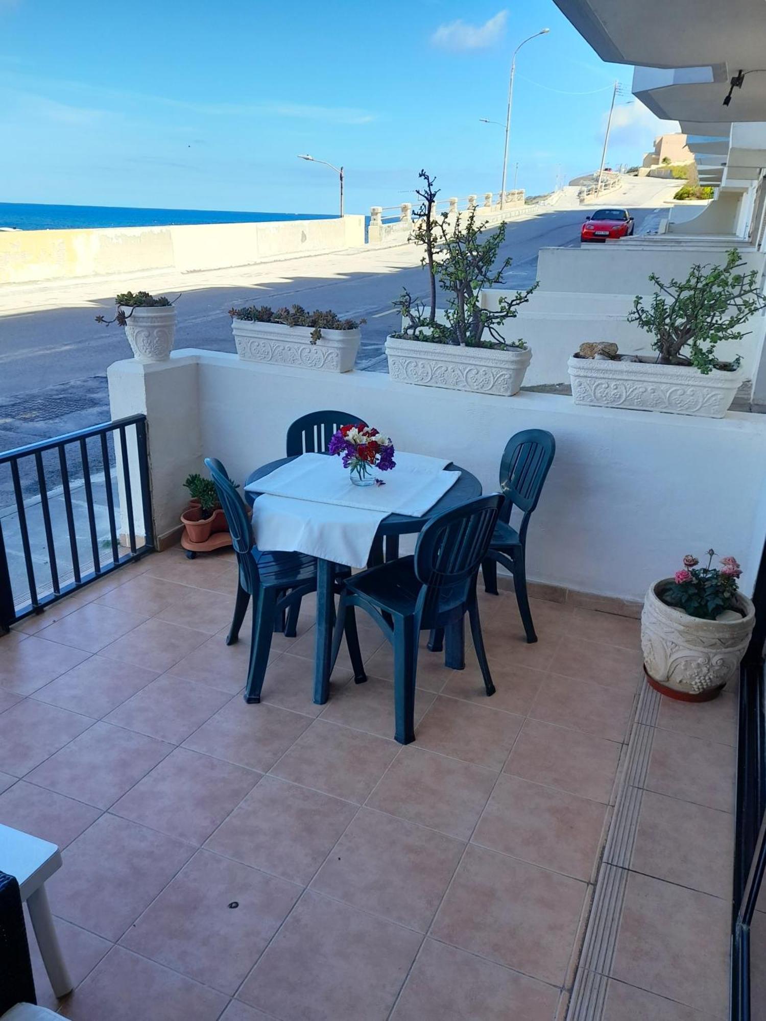 Seafront Maisonette Ocean Views & Terrace Mellieħa Zewnętrze zdjęcie
